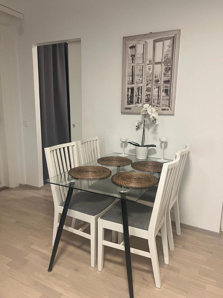 Modern City Apartment With Sauna Nearby The Airport Vantaa Eksteriør billede